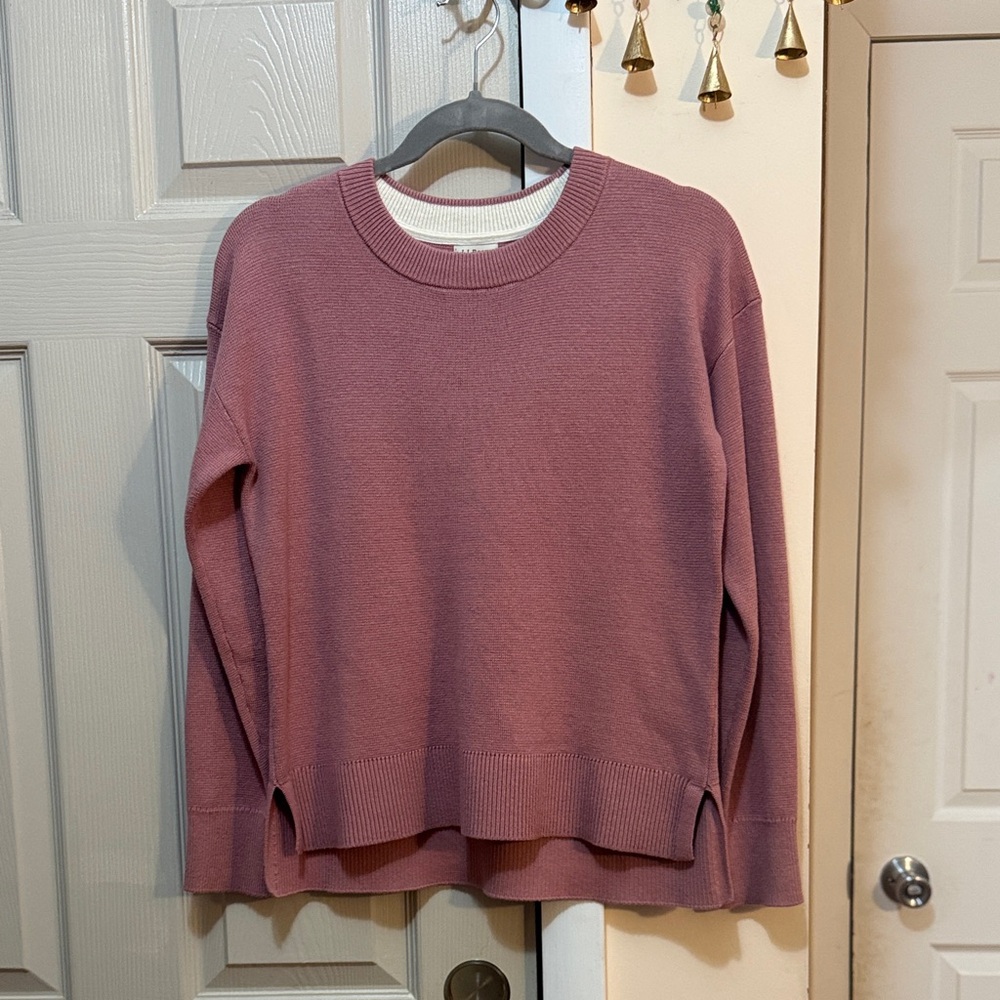 L.L. Bean Women’s Mauve Crewneck Knit Sweater